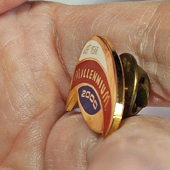 Vintage McDonald's 45th Year Millennium 2000 Lapel Hat Pin Gold Tone - Picture 2 of 10